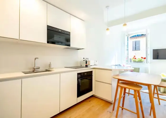 Petit Gambetta L Bright & Ac L Shellter-rentals Apartment